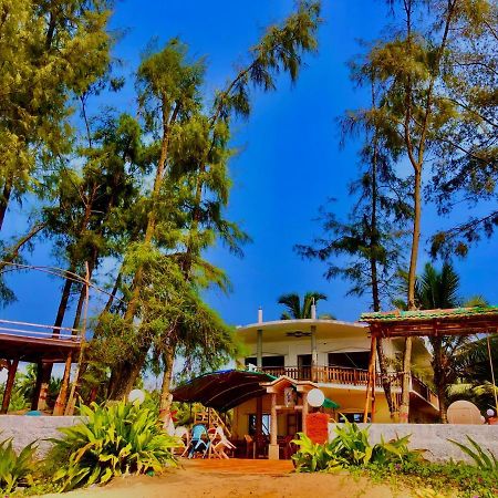 Sam & San Beach Resort Vengurla Dış mekan fotoğraf