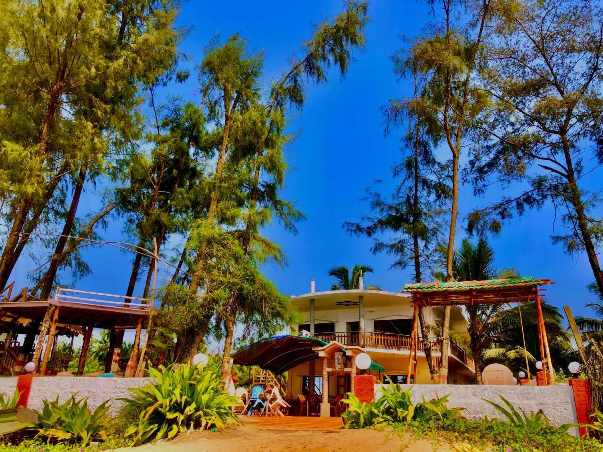 Sam & San Beach Resort Vengurla Dış mekan fotoğraf